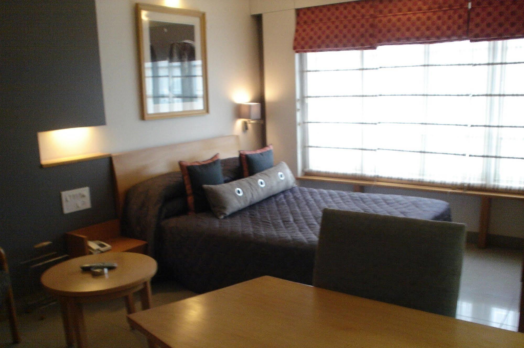 Tristar Serviced Apartments Bangalore Exteriör bild