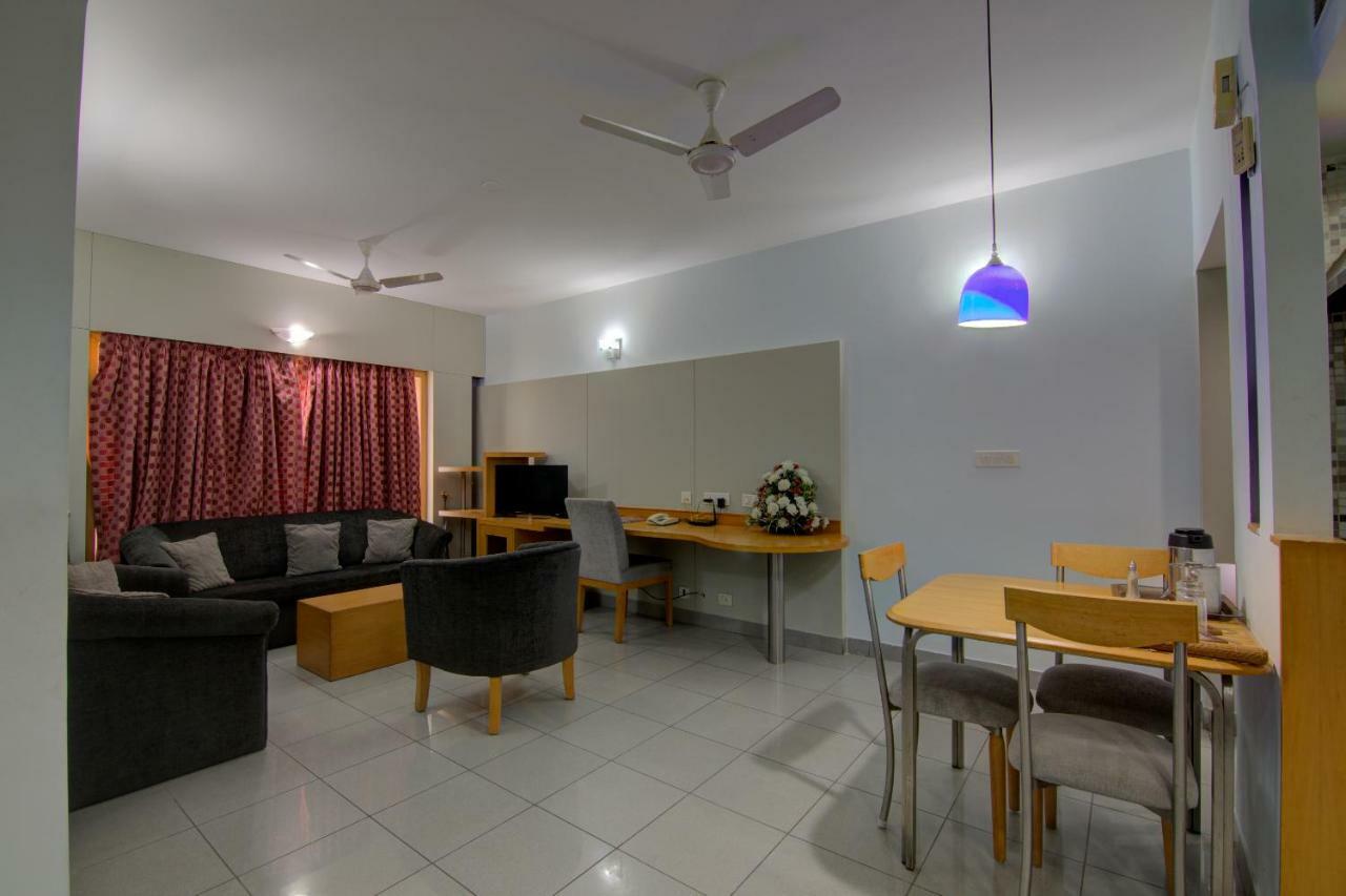 Tristar Serviced Apartments Bangalore Exteriör bild